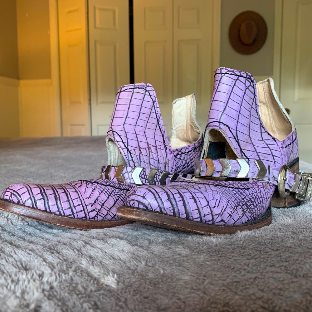 Purple Blade Freebird by Steven booties